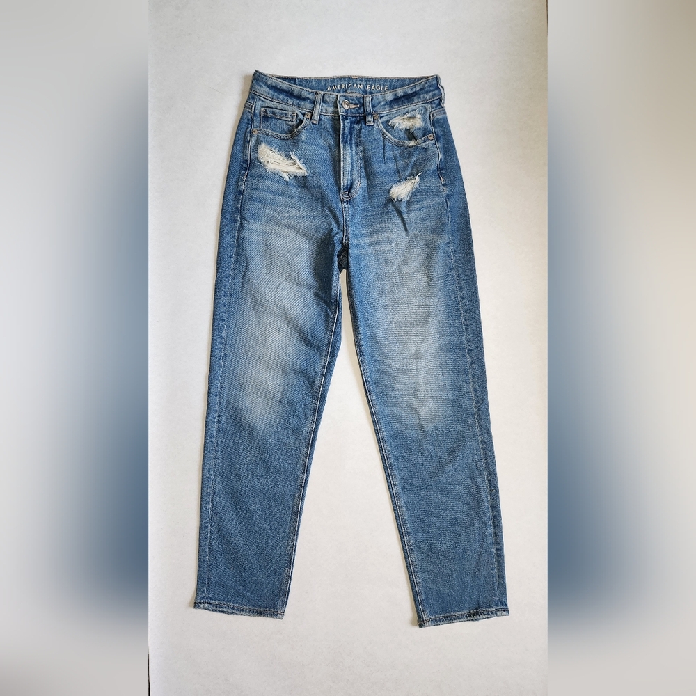 AE Mom Straight Jean